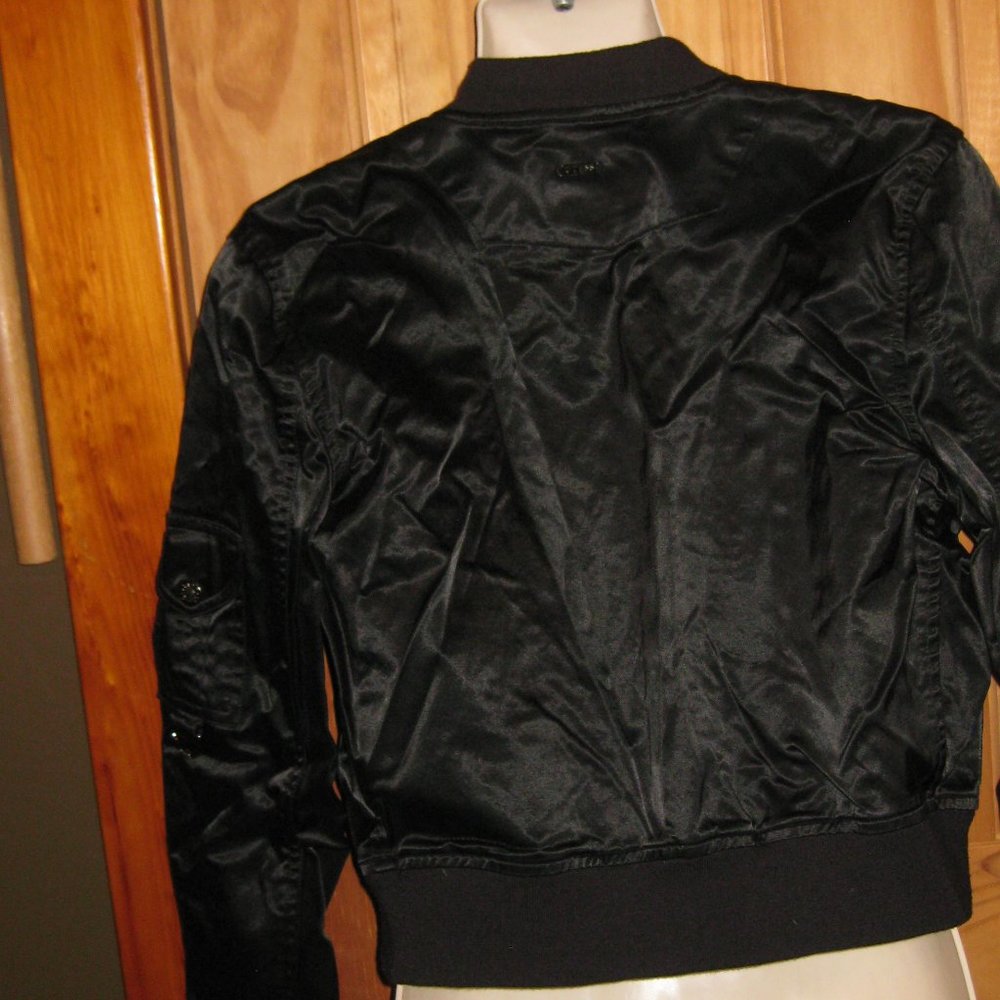 Guess Cropped Jacket - Picture 2 of 3